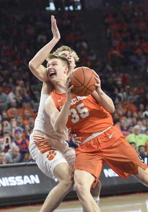 Buddy Boeheim finished with 11 points in Syracuse's loss. 