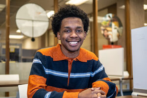 Murjan Abdi is one of SU's 2024 Unsung Hero awardees. Abdi, who was raised in Syracuse, is aiming to create a more diverse and inclusive workforce and community for the students he mentors. 